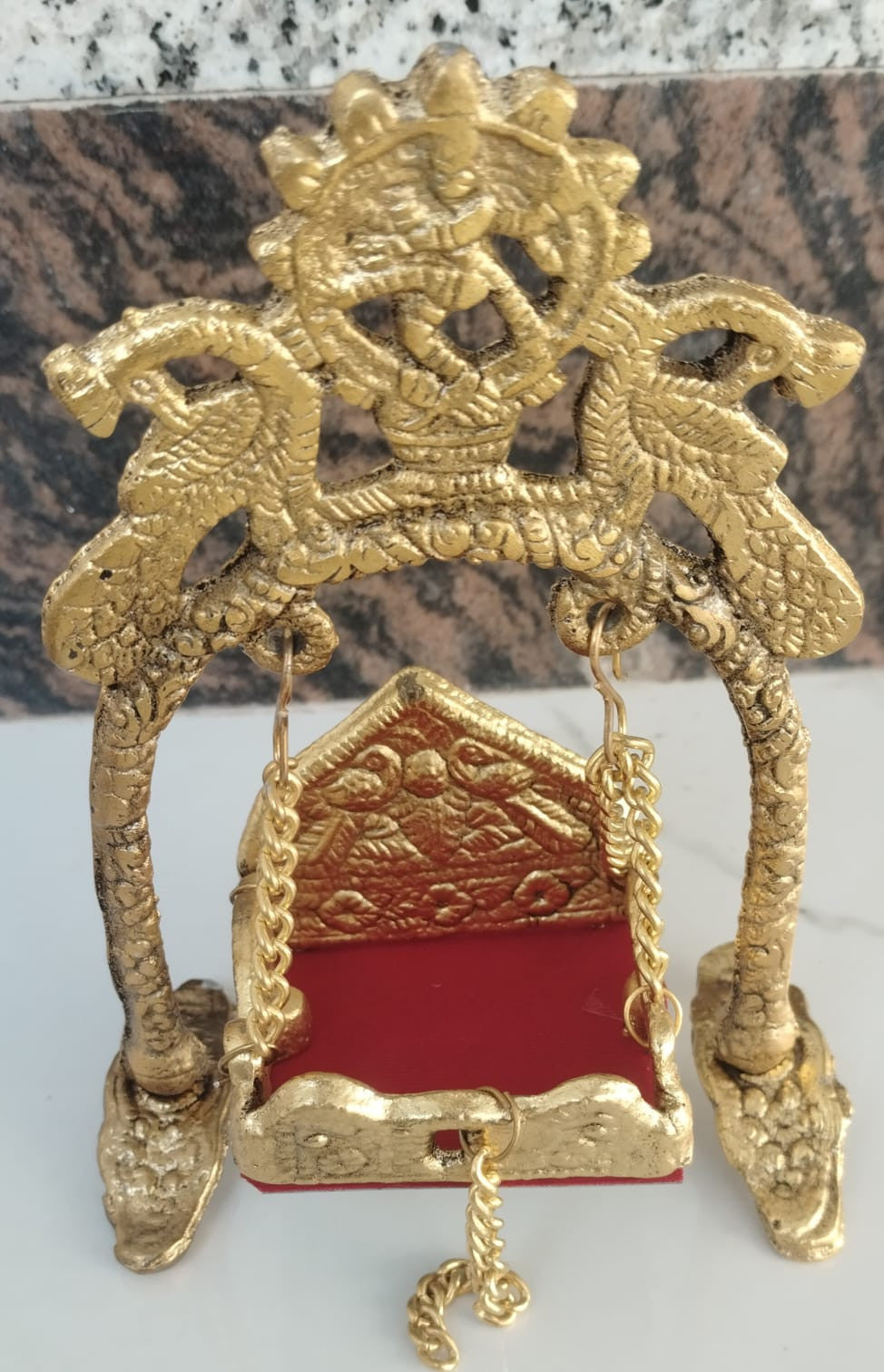 Laddu Gopal Jhulla – Decorative Silver/Gold Polished Idol (7 Inch)