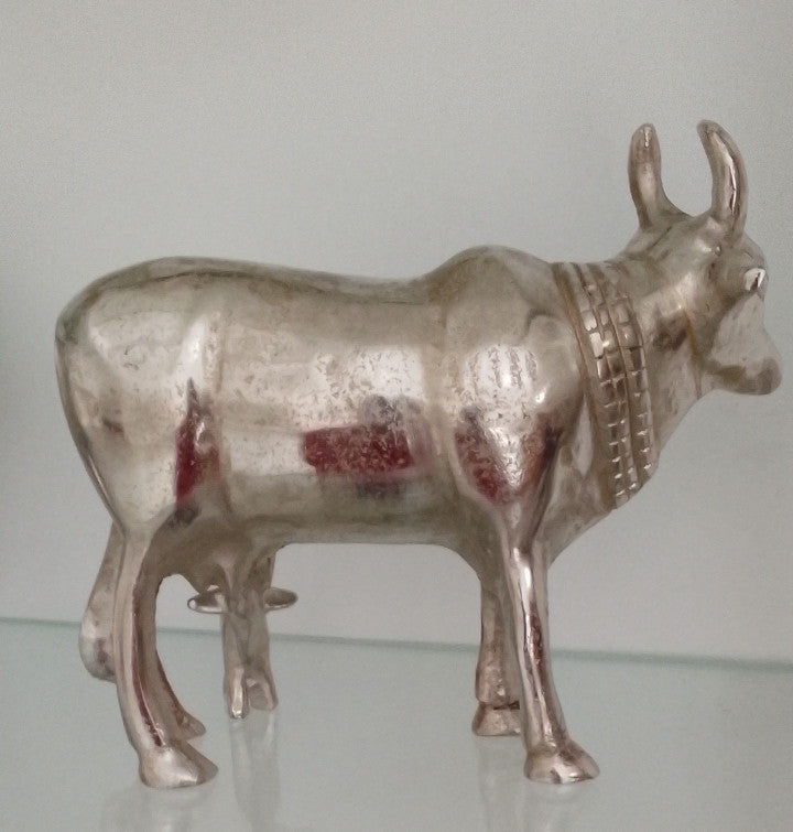Elegant Kamdhenu & Calf Statue for Home Décor