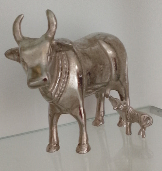 Elegant Kamdhenu & Calf Statue for Home Décor