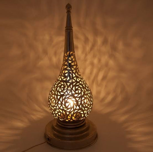Decorative Metal Table Lamp – Elegant Designer Lighting