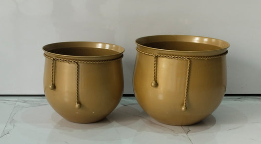 Metal Planter Pot – 11 Inch Compact Decorative Plant Holder