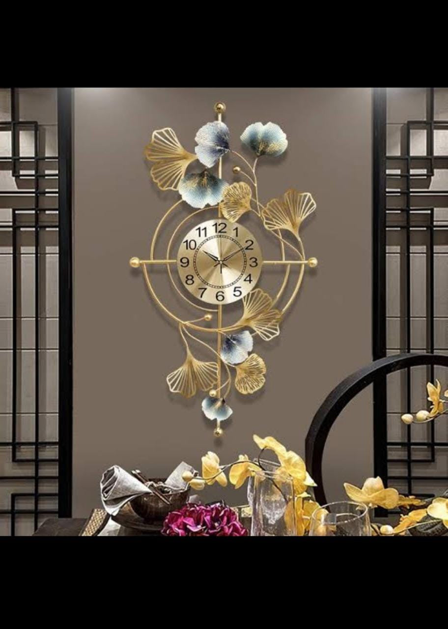 Floral Decorative Iron Metal Hanging Wall Clock For Farm