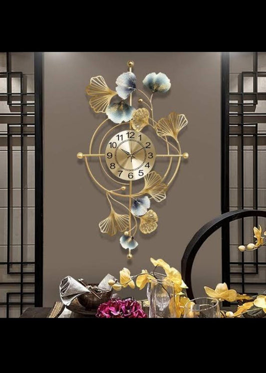 Floral Decorative Iron Metal Hanging Wall Clock For Farm