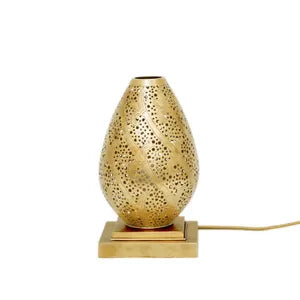 Designer Metal Floor Lamp – Elegant & Modern Lighting